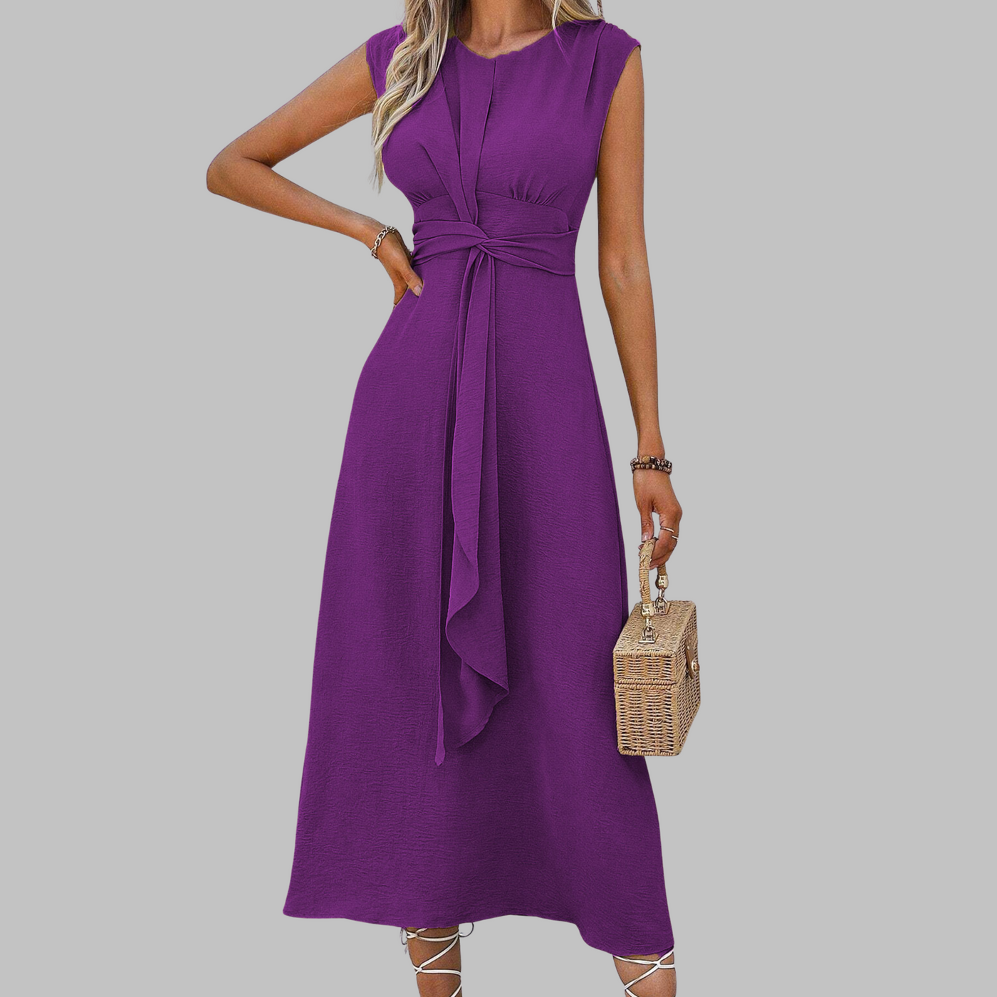 Aurelia™ - Elegant Sleeveless Round Neck Maxi Dress