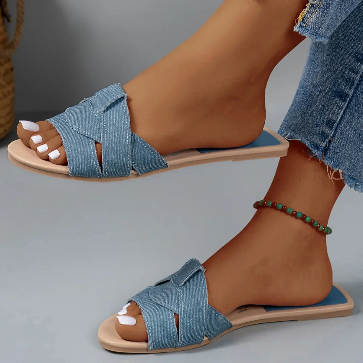 Bloomsbury Luxe Slides