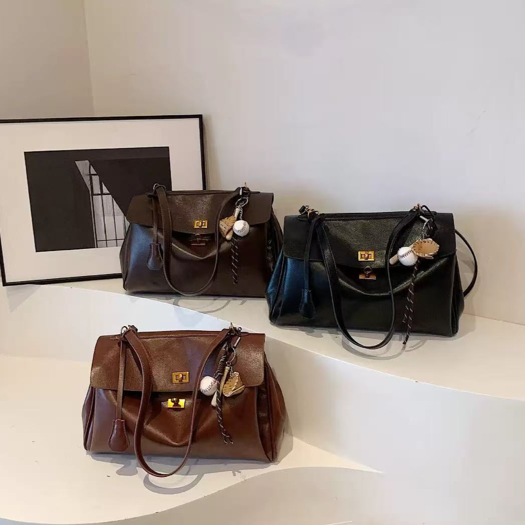 Elara Vintage Leather Bag