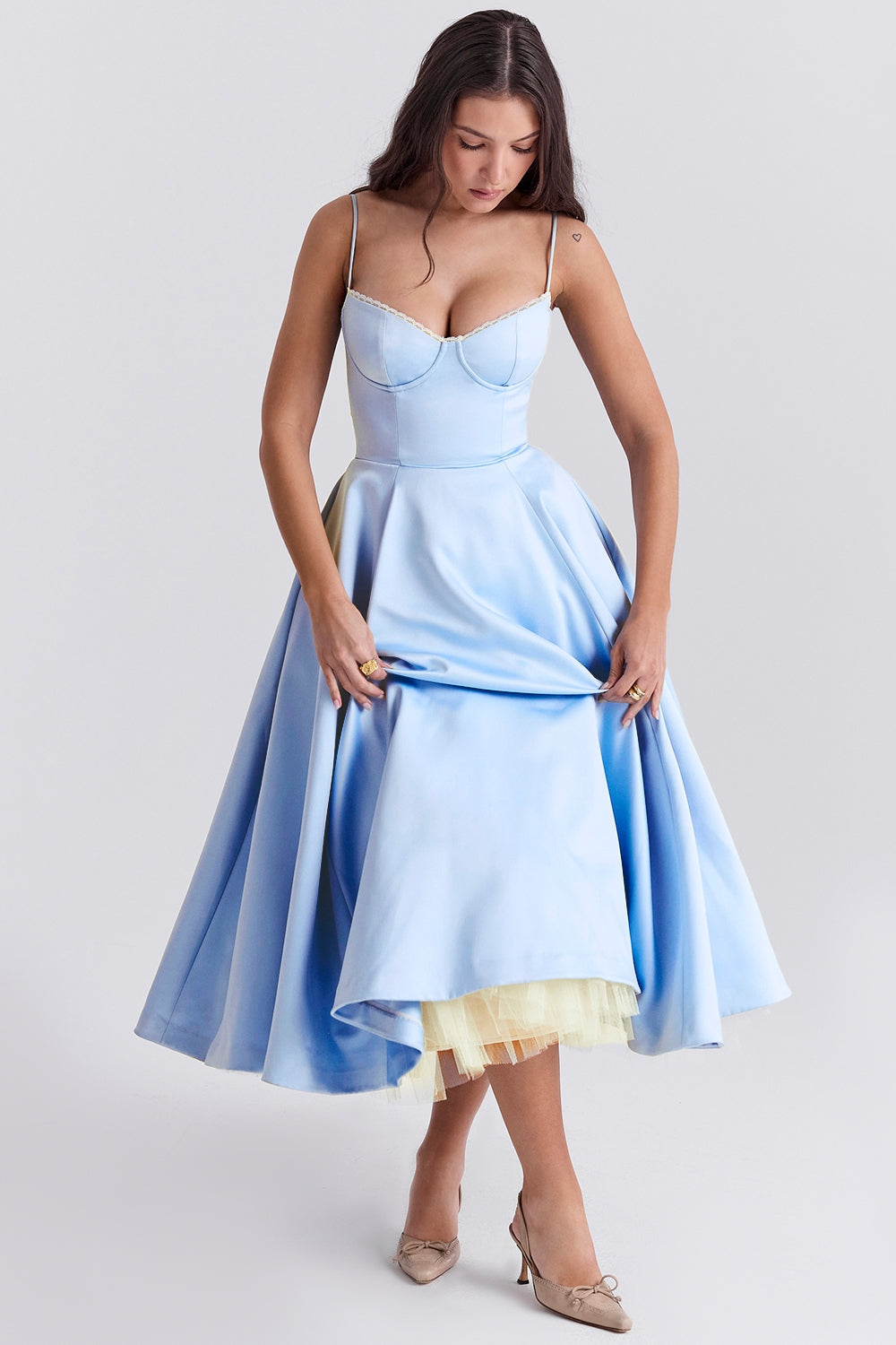 Ariana - Elegant Midi Dress