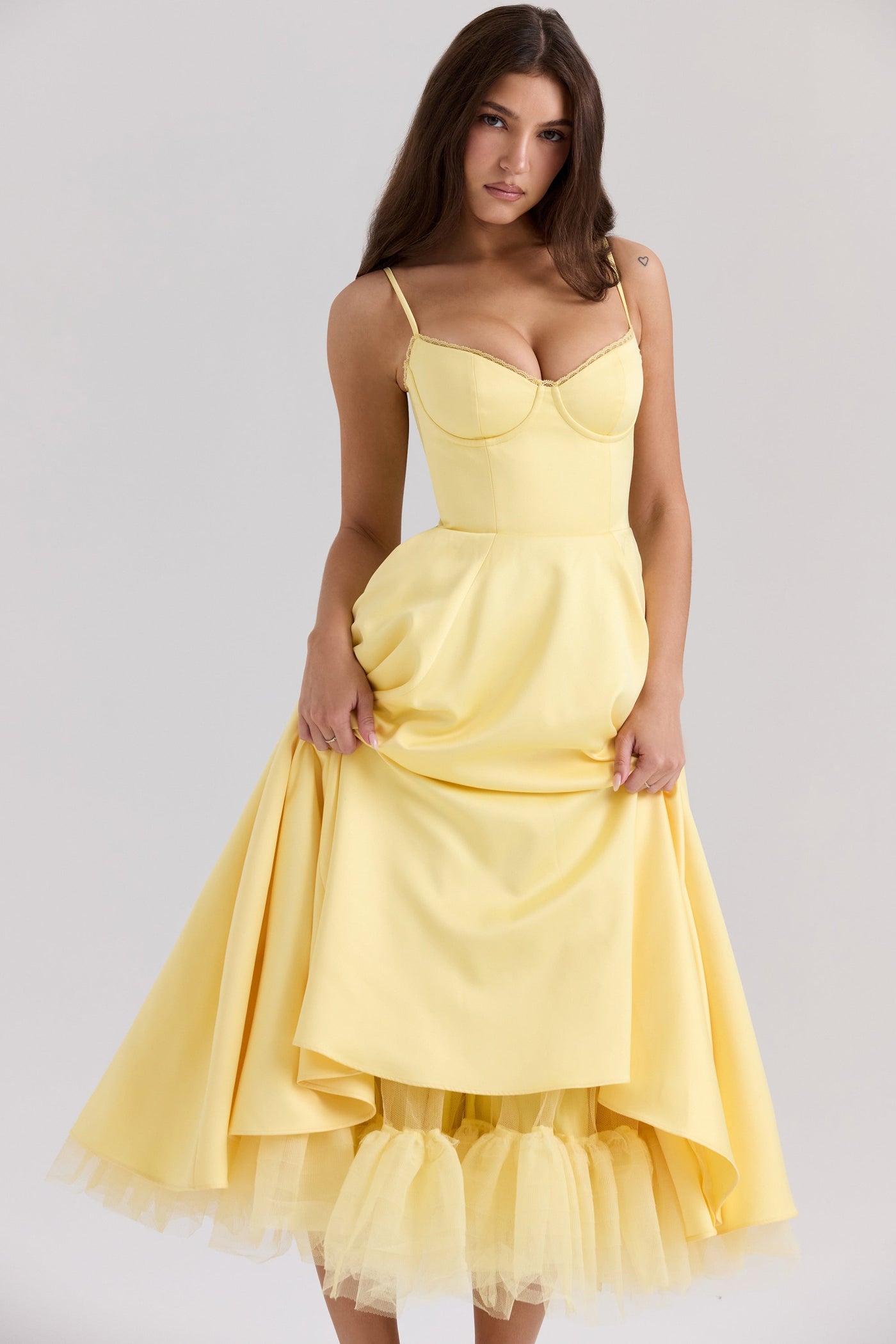 Ariana - Elegant Midi Dress
